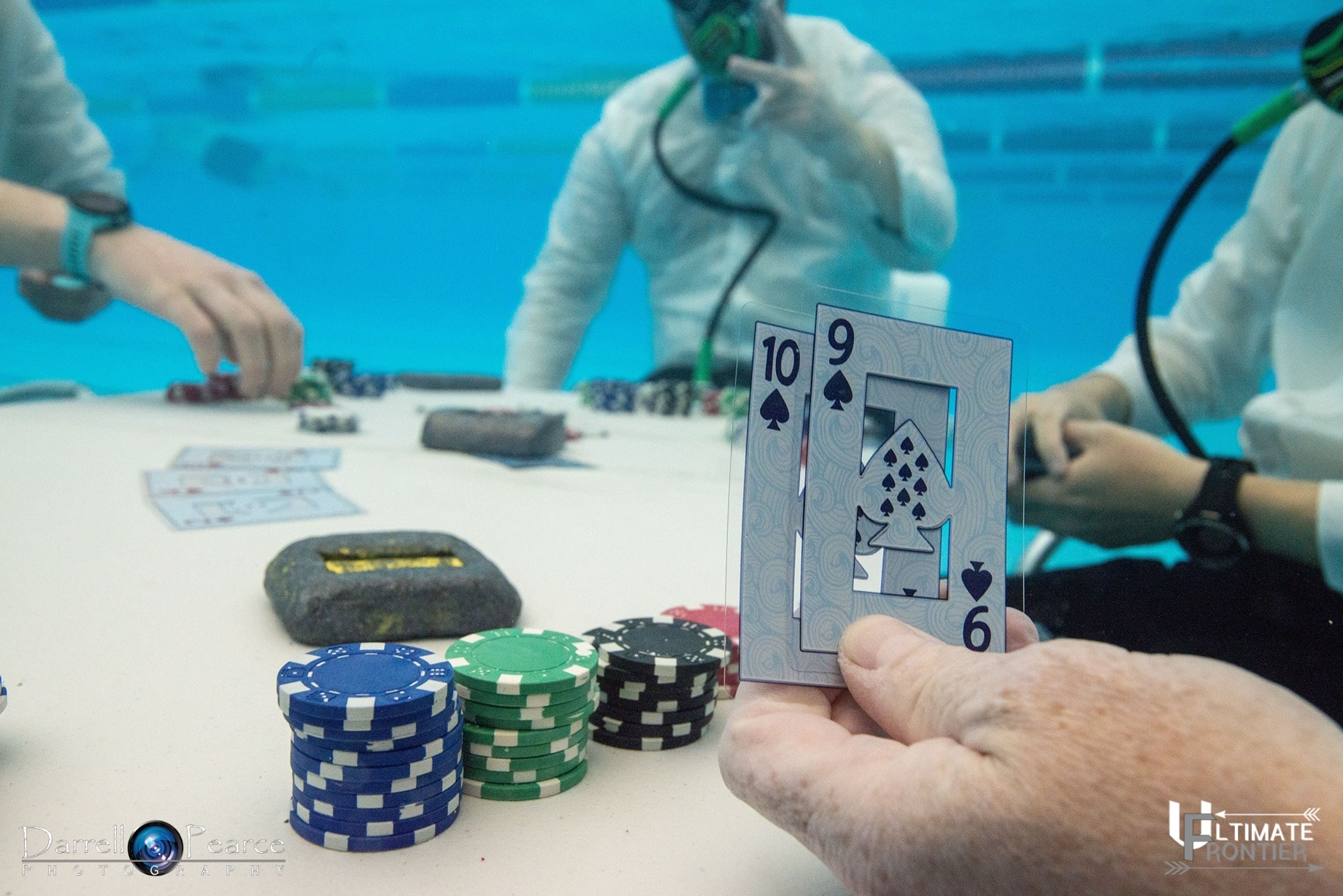 Underwater Poker shot 10